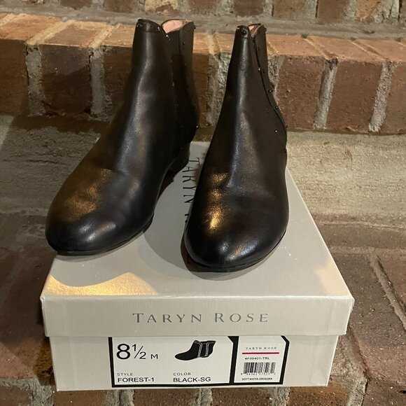 NWOT Like New Taryn Rose Forest Black Leather Stud Chelsea Bootie Size 8.5 - Picture 2 of 6